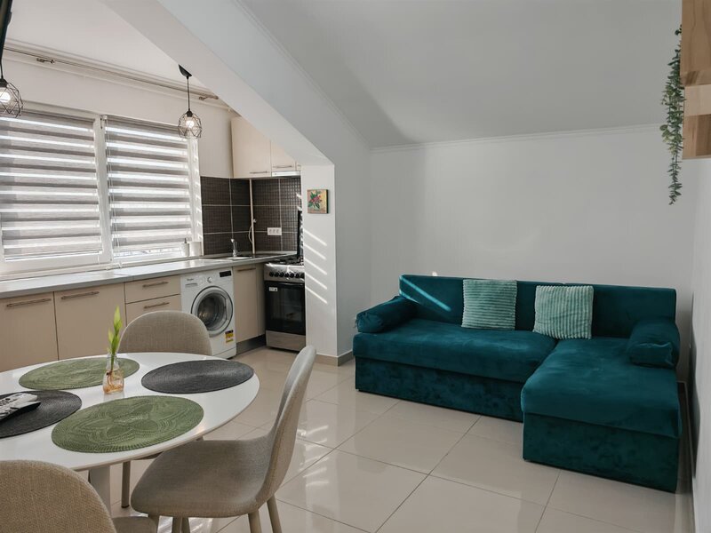 Ilfov Apartament 2 camere luminos 5 minute metrou Dim. Leonida, tip studio